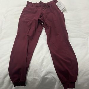Lululemon On The Fly Jogger, Maroon/Dark Red